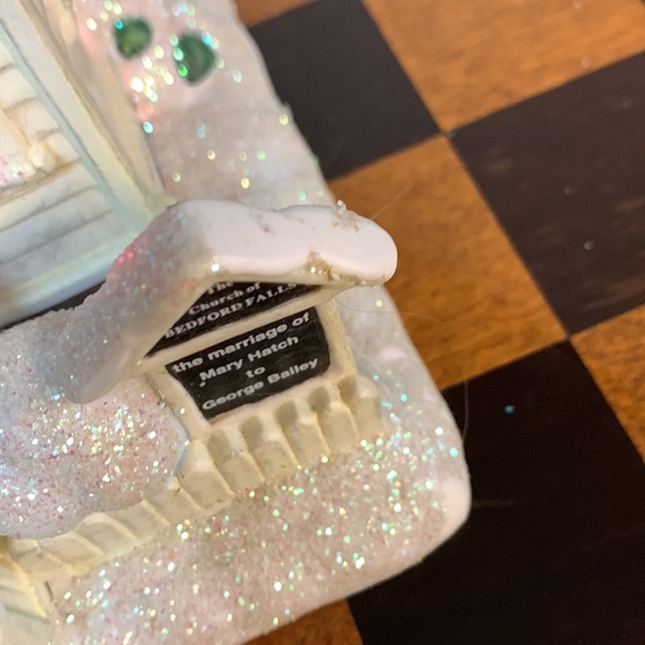 Vintage 2004 Bedford Falls It’s a Wonderful Life Light-Up Church - Picture 9 of 9